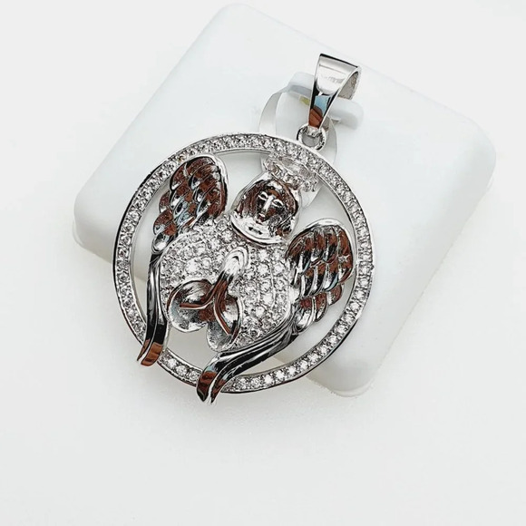 "925 Sterling Silver Plated CZ Pendant, INUS1BR282 - Picture 7 of 9